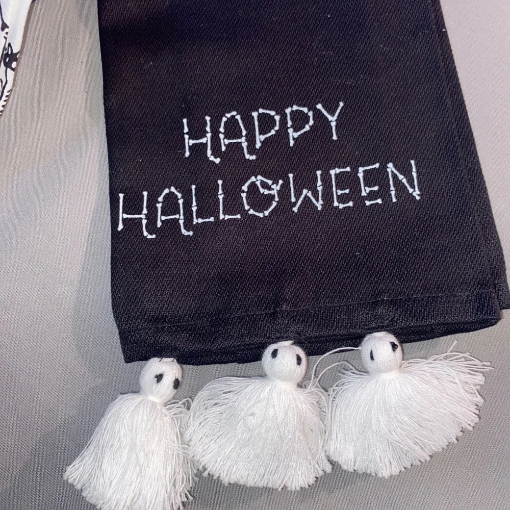 Halloween Bundle HYDE AND EEK Ghost Clear Glass Lg Storage Bowl, NWT Towel Set